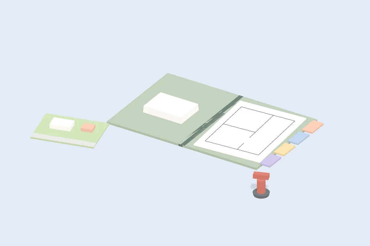 Offene Dokumentenmappe mit Registerreitern und Grundriss, daneben Lageplan und Stempel